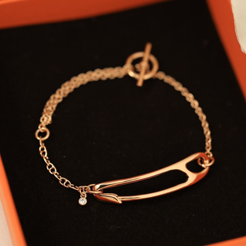 H**me5 bracelets